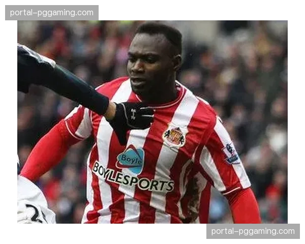 桑德兰中卫回追速度问题 面对快速冲击暴露防守漏洞